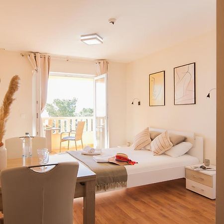 Hotel Villa Dzamonja Bol Ngoại thất bức ảnh