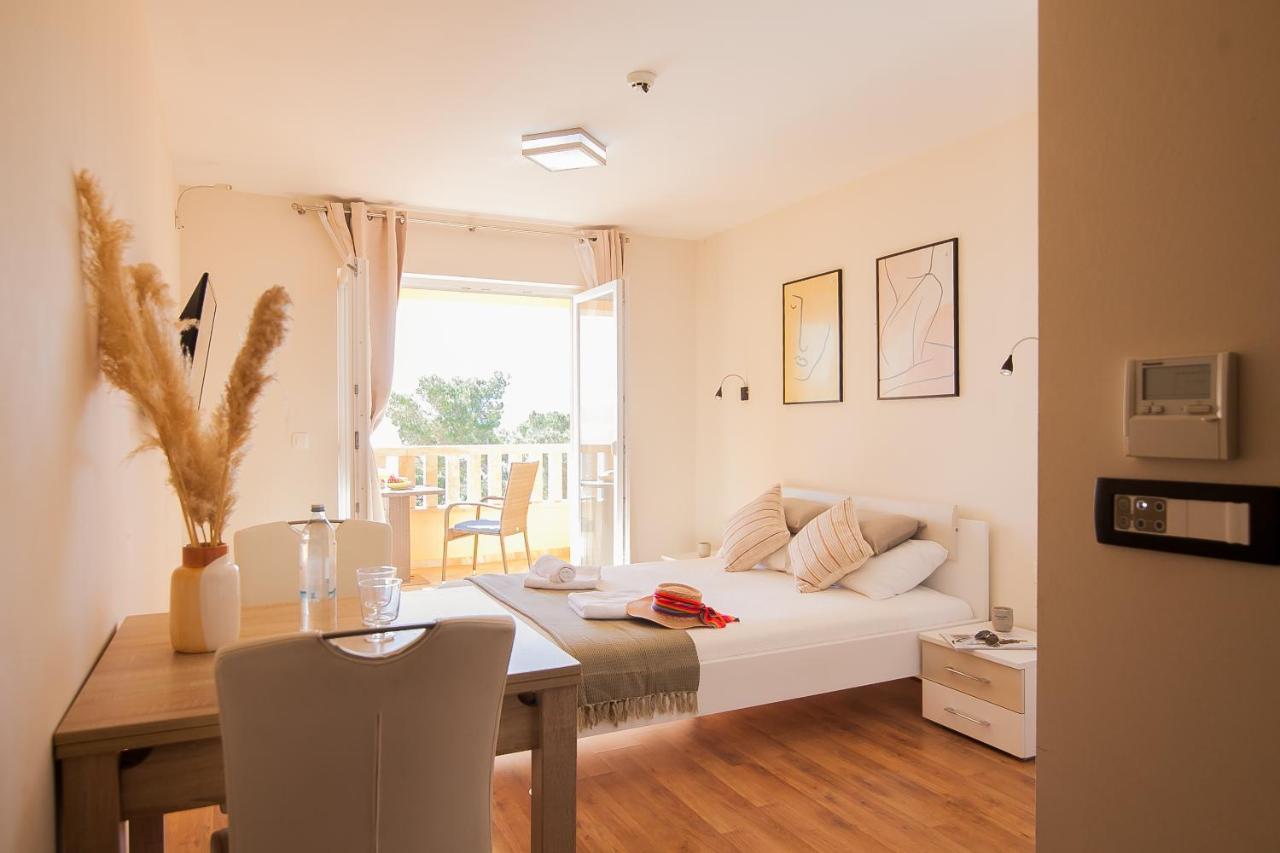 Hotel Villa Dzamonja Bol Ngoại thất bức ảnh