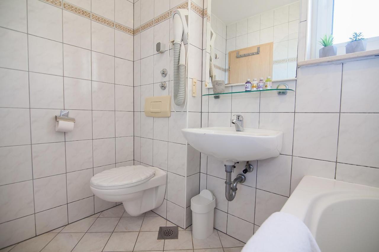 Hotel Villa Dzamonja Bol Ngoại thất bức ảnh